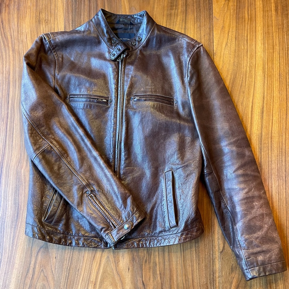 Beautiful brown Banana Republic leather moto jacket.